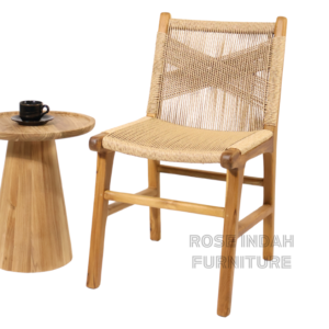 Ana Tania Chair